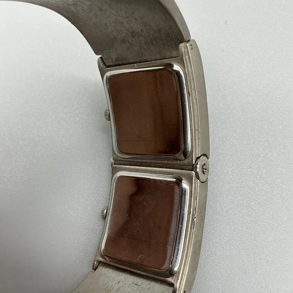 Os.Dandon Womens Watch 25mm Dual Time White Black Bracelet New Battery 7.75